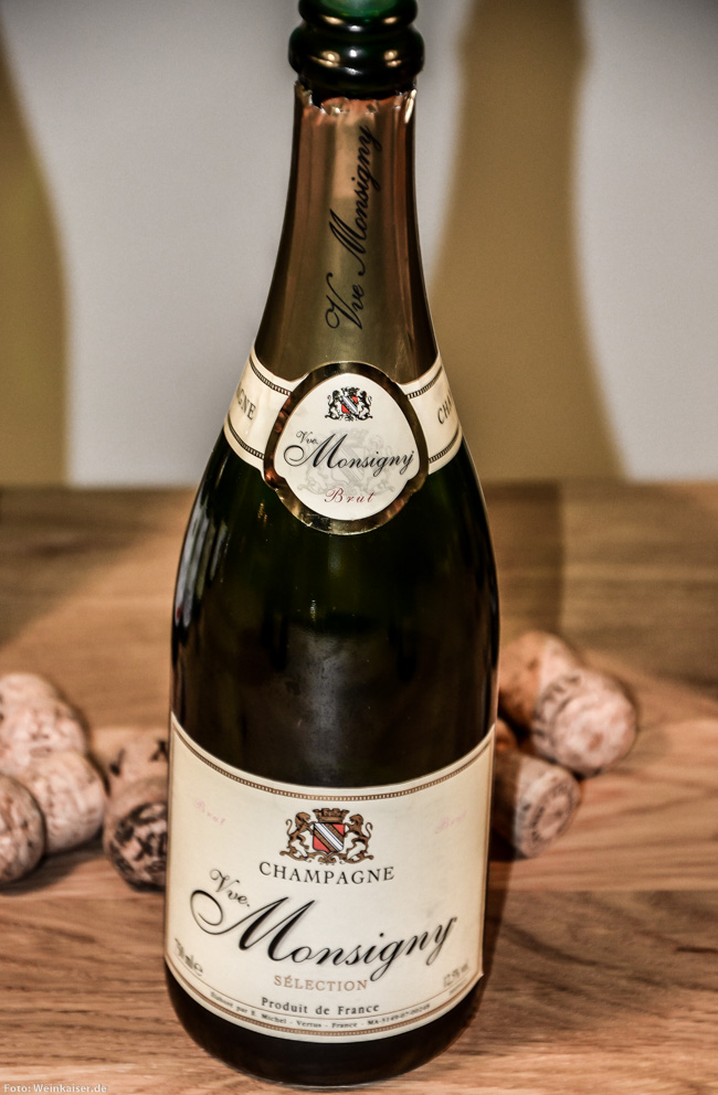 Champagne Veuve Monsigny